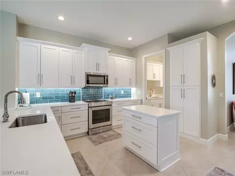 9177 Hollow Pine Dr, Bonita Springs, FL 34135