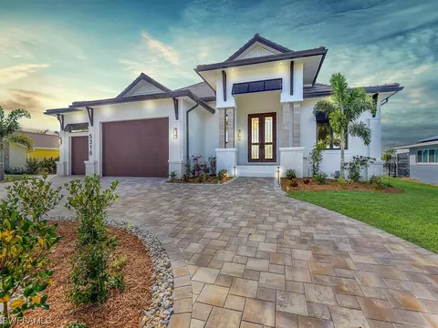 5316 Baypoint Ct, Cape Coral, FL 33904