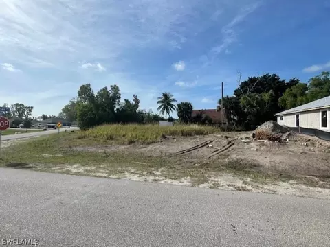 17488490 Barbara Dr, Fort Myers, FL 33967