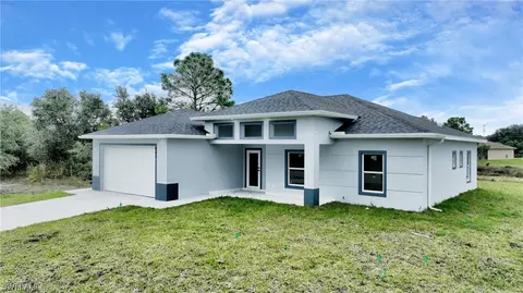 621 Tomasello Dr, Lehigh Acres, FL 33974