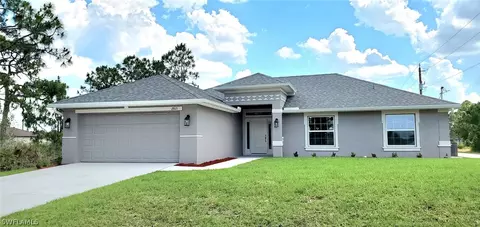 2821 44th St W, Lehigh Acres, FL 33971