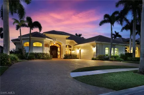 1807 Harbour Cir, Cape Coral, FL 33914
