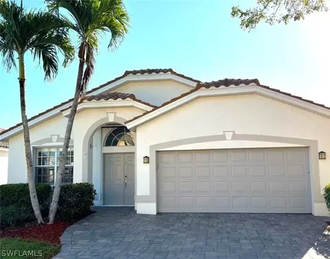 11322 Lakeland Cir, Fort Myers, FL 33913
