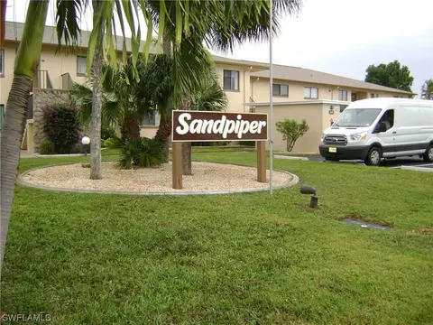 1009 SE 46th Ln #102, Cape Coral, FL 33904