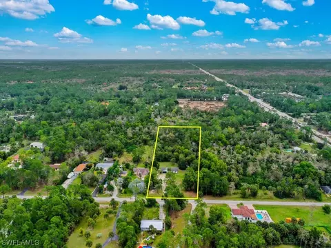 110 3rd St NW, Naples, FL 34120