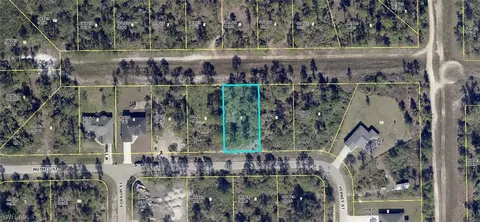 372 Nutmeg St, Lehigh Acres, FL 33972