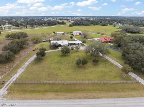 View/Area - 2010 Frontier Cir, Labelle, FL 33935 photo 2 of 8