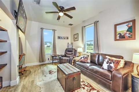 Living - 2010 Frontier Cir, Labelle, FL 33935 photo 4 of 4