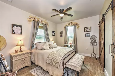 Bedroom - 2010 Frontier Cir, Labelle, FL 33935 photo 4 of 5
