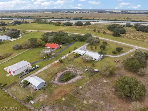 View/Area - 2010 Frontier Cir, Labelle, FL 33935 photo 6 of 8