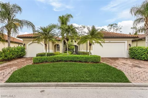 10105 Avalon Lake Cir, Fort Myers, FL 33913
