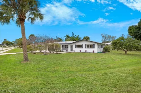 925 El Dorado Pkwy E, Cape Coral, FL 33904