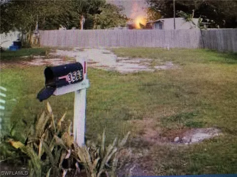 3563 Unique Cir, Fort Myers, FL 33908