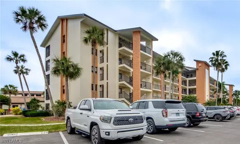 16100 Bay Pointe Blvd #401, North Fort Myers, FL 33917