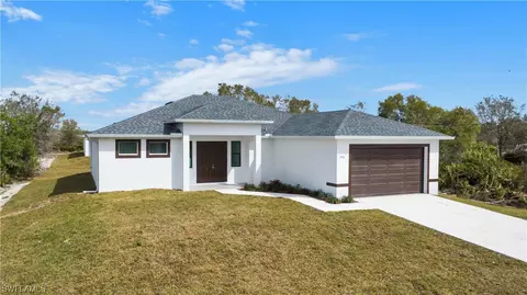 2702 65th St W, Lehigh Acres, FL 33971