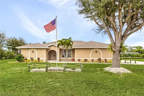 115 NE 31st Ter, Cape Coral, FL 33909