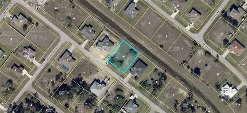 2004 Crawford Ave N, Lehigh Acres, FL 33971