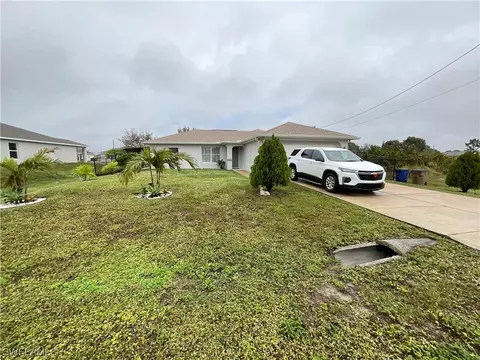 2710 30th St SW, Lehigh Acres, FL 33976