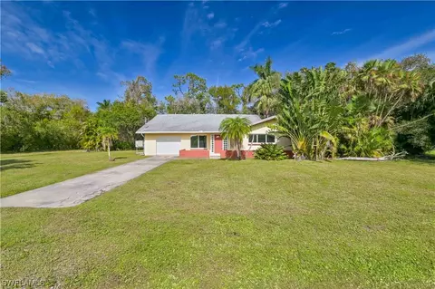 6910 Hendry Creek Dr, Fort Myers, FL 33908