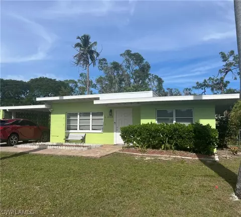 2113 Burton Ave, Fort Myers, FL 33907