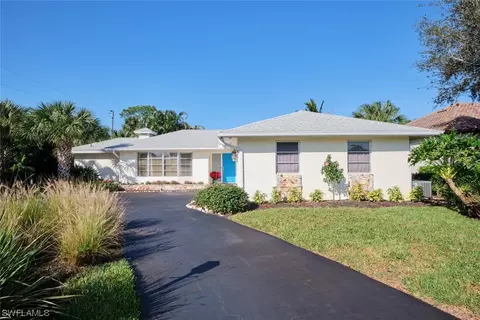 303 Cypress Way W, Naples, FL 34110