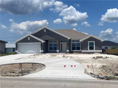 103 Kismet Pkwy E, Cape Coral, FL 33909