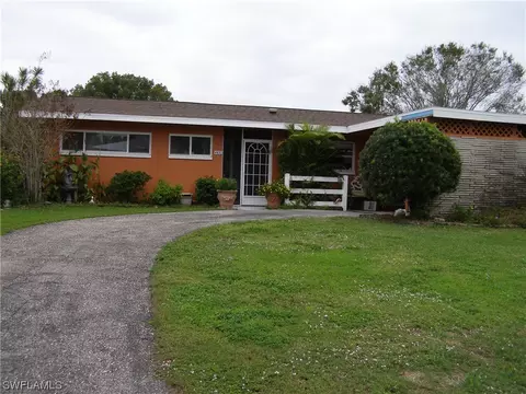 4430 Orange Grove Blvd, North Fort Myers, FL 33903
