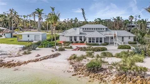 7688 Bocilla Ln, Bokeelia, FL 33922