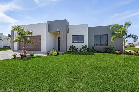 1224 Chiquita Blvd N, Cape Coral, FL 33993