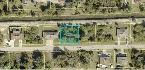 1911-1913 E 12th St, Lehigh Acres, FL 33972