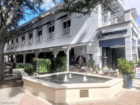 Exterior - 322 Harbour Dr #208C, Naples, FL 34103 photo 6 of 11