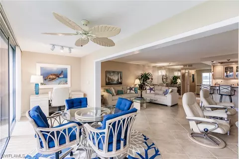 Dining - 322 Harbour Dr #208C, Naples, FL 34103 photo 2 of 5