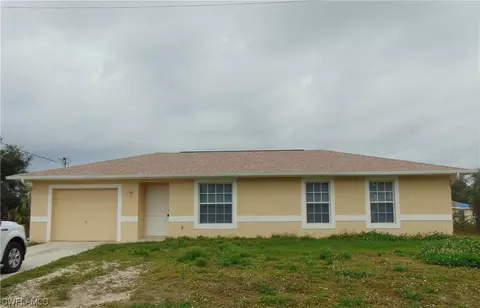 3006 50th St SW, Lehigh Acres, FL 33976
