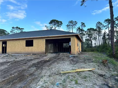 1136 Ecstasy St E, Lehigh Acres, FL 33974
