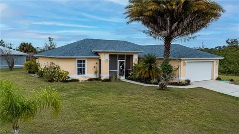 3060 Birwood Cir, Labelle, FL 33935