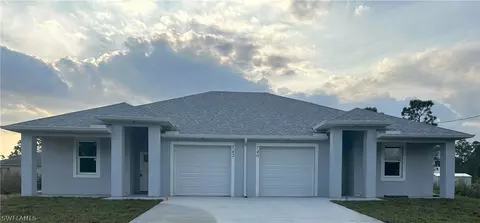 740-742 Eisenhower Blvd, Lehigh Acres, FL 33974