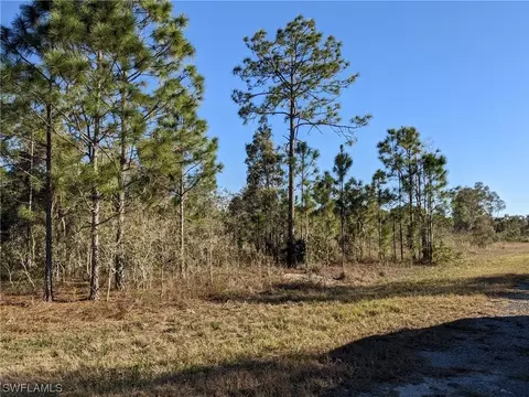 715 Bixby Ave, Lehigh Acres, FL 33974