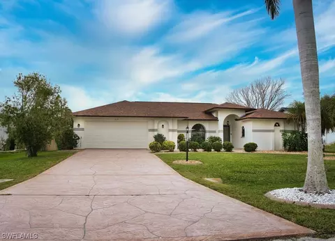2124 SW 43rd Ln, Cape Coral, FL 33914