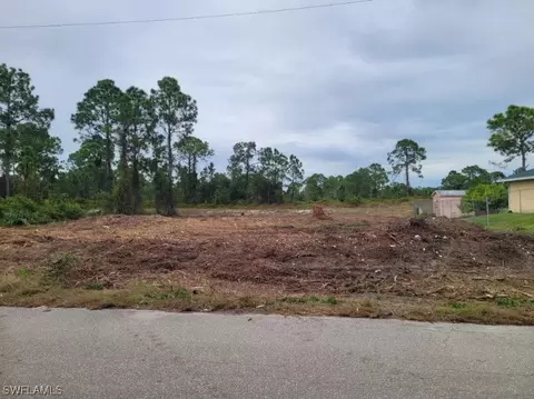 1125 Fogia St E, Lehigh Acres, FL 33974