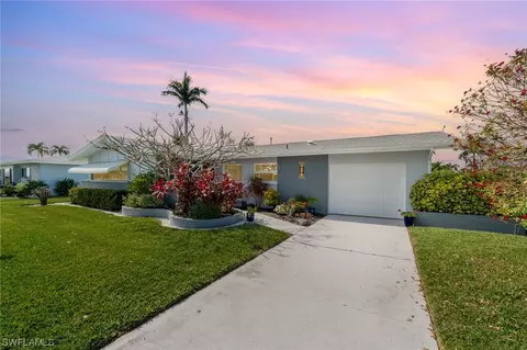 4928 Nassau Ct, Cape Coral, FL 33904
