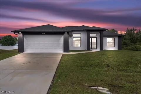 2718 30th St SW, Lehigh Acres, FL 33976