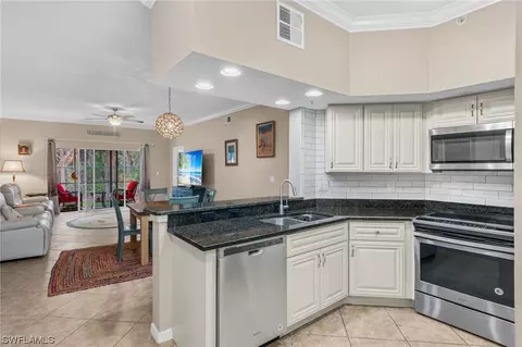 1113 Winding Pines Cir #104, Cape Coral, FL 33909