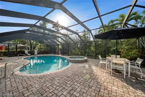 5104 Fairfield Dr, Fort Myers, FL 33919