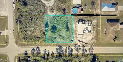 2104 W 10th St, Lehigh Acres, FL 33972
