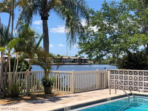 4622 SW Santa Barbara Pl #211, Cape Coral, FL 33914