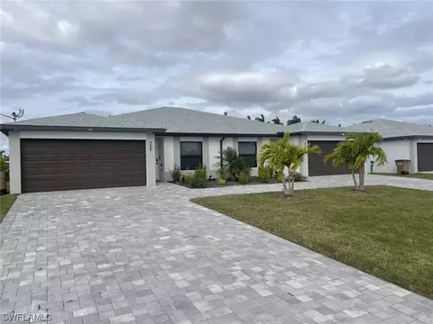 321-323 SW 47th Ter, Cape Coral, FL 33914