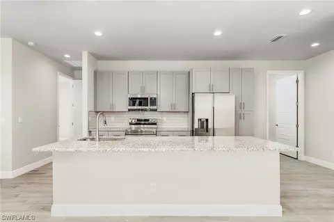 511 Braelyn St, Labelle, FL 33935 photo 8