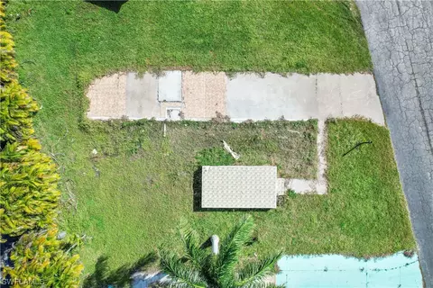88 Sycamore Ln, Fort Myers, FL 33908