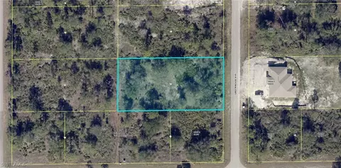 1303 Greenwood Ave, Lehigh Acres, FL 33972