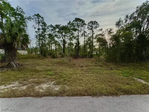 829 Downer Ave S, Lehigh Acres, FL 33974